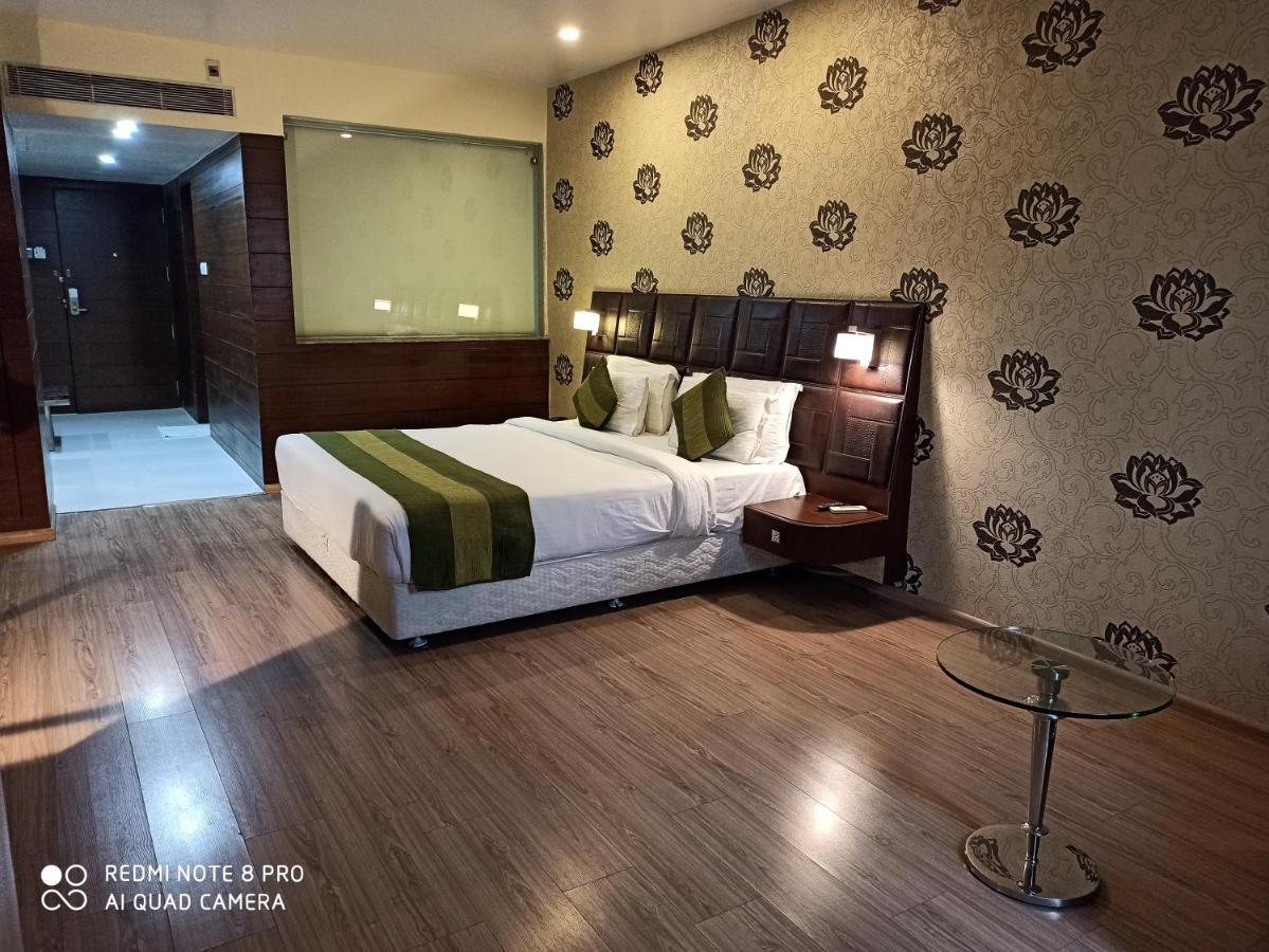 Hotel Patliputra Exotica Patna  Exterior foto